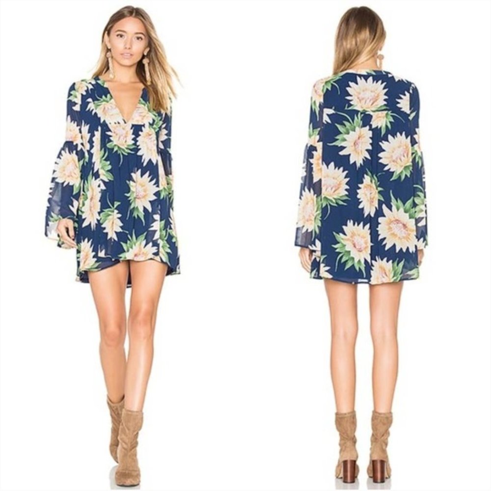 Show Me Your Mumu Blue Floral Top - Medium